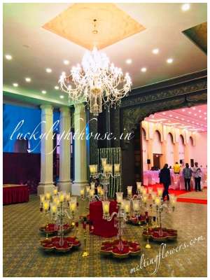 theme chandiliars decoration