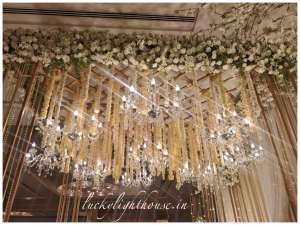 theme chandiliars decoration