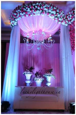 theme chandiliars decoration