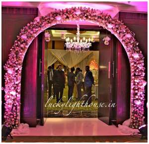 theme chandiliars decoration